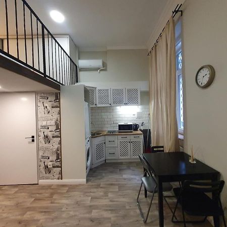 Madam With Ac And The Central Location بودابست المظهر الخارجي الصورة