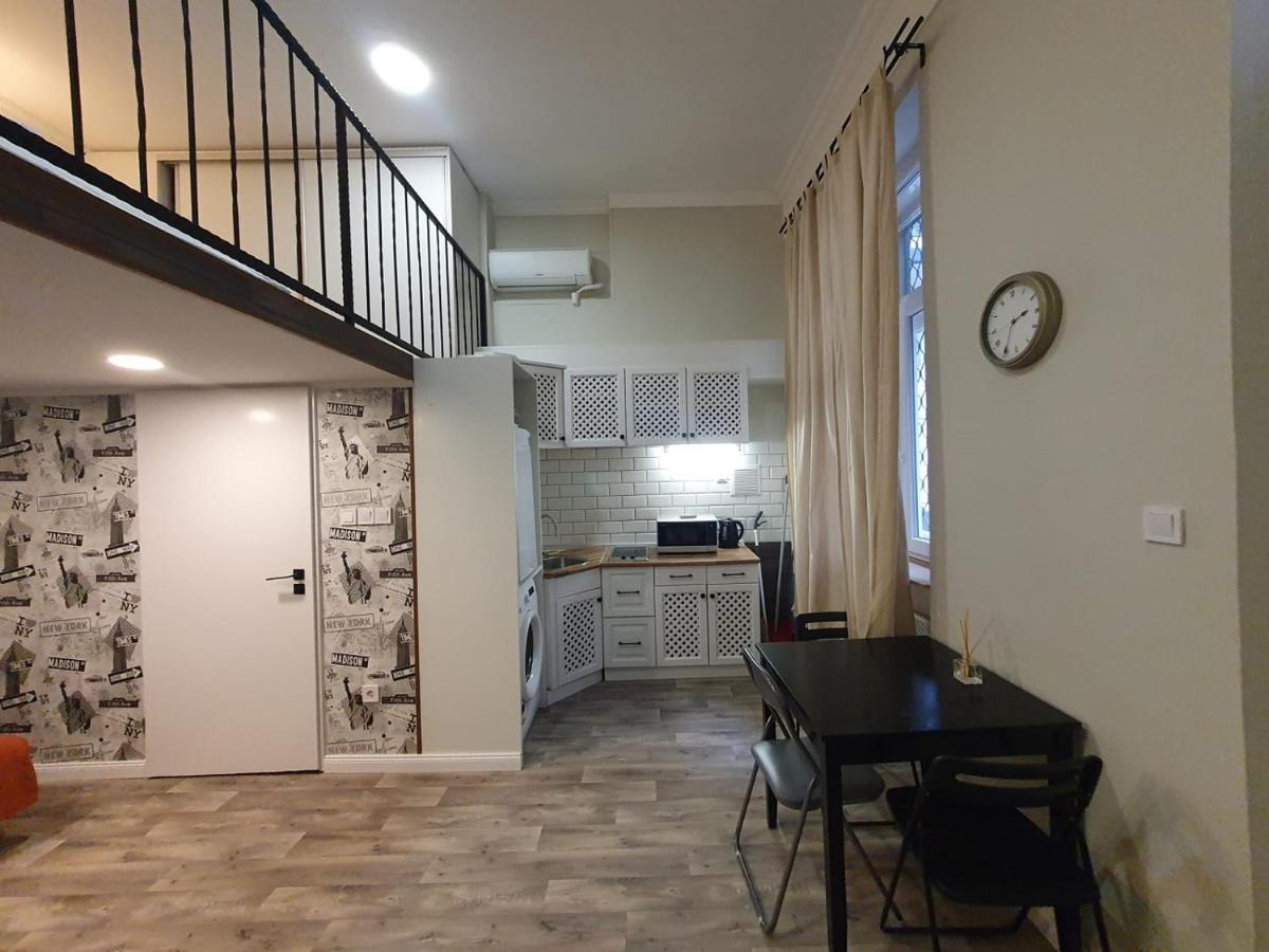 Madam With Ac And The Central Location بودابست المظهر الخارجي الصورة